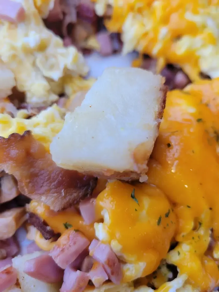 Fresh Canadian cuisine at Mountain View Family Restaurant in Innisfail, AB
