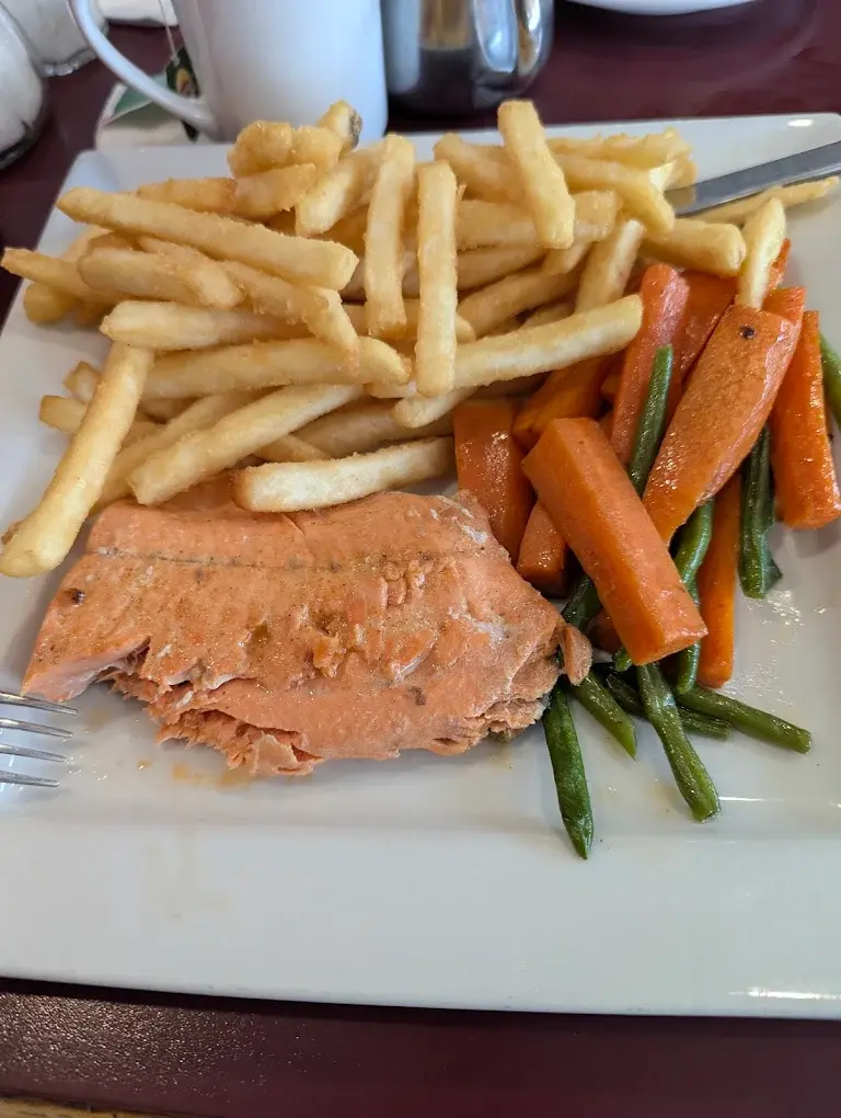 Delicious comfort food at Mountain View Family Restaurant in Innisfail, AB